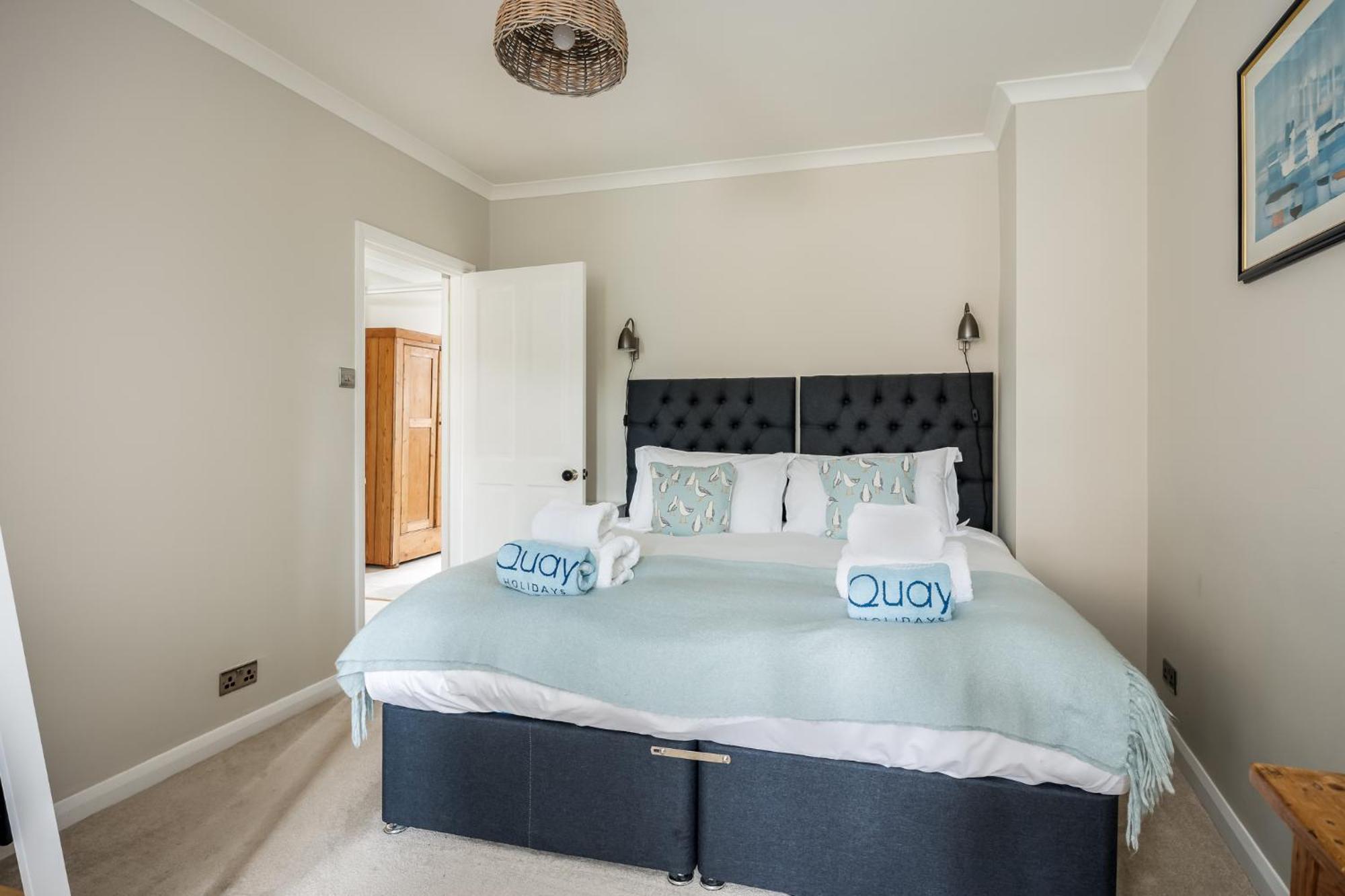 Gull House - 200 Yds From Poole Quay Villa ภายนอก รูปภาพ